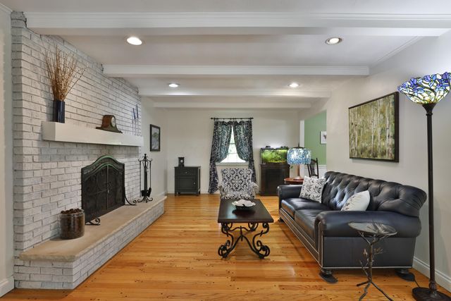 5915 Headley Road, Gahanna, OH 43230
