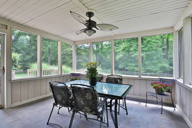 5915 Headley Road, Gahanna, OH 43230