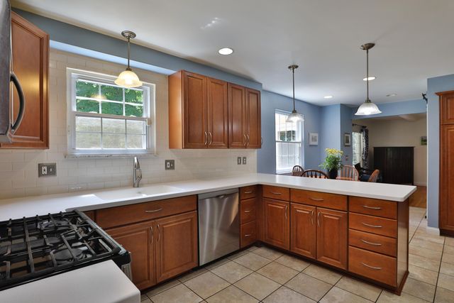 5915 Headley Road, Gahanna, OH 43230