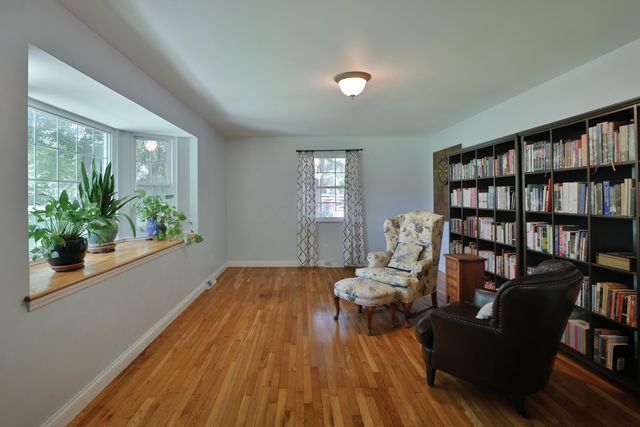 5915 Headley Road, Gahanna, OH 43230