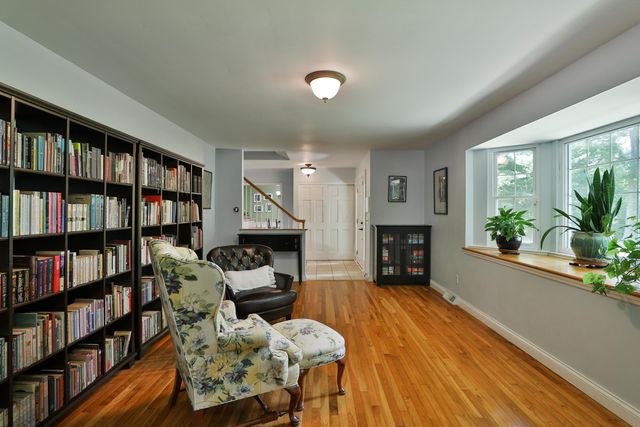 5915 Headley Road, Gahanna, OH 43230
