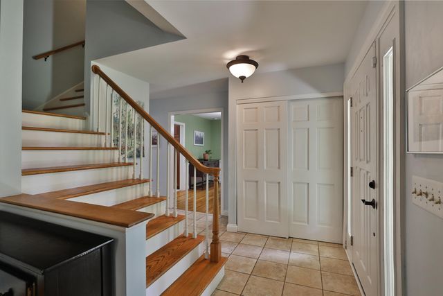 5915 Headley Road, Gahanna, OH 43230