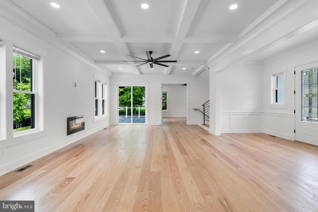 2817 DEREK RD, Alexandria, VA 22306