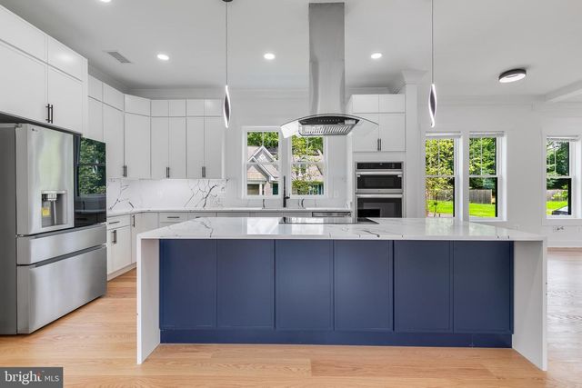 2817 DEREK RD, Alexandria, VA 22306