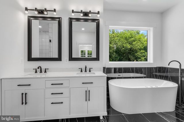 2817 DEREK RD, Alexandria, VA 22306