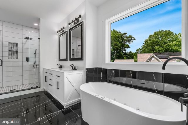 2817 DEREK RD, Alexandria, VA 22306