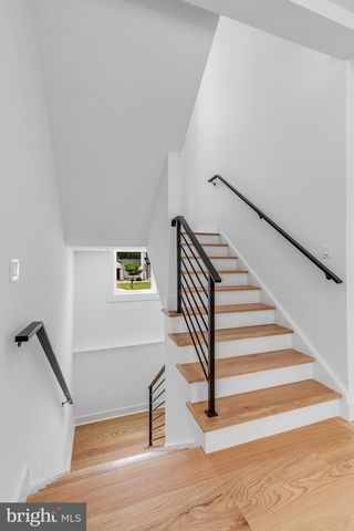 2817 DEREK RD, Alexandria, VA 22306