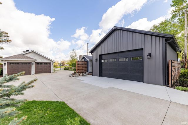3932 E jackson Boulevard, Elkhart, IN 46516