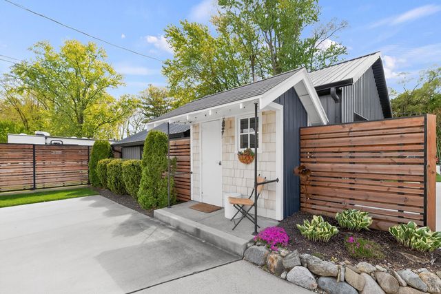 3932 E jackson Boulevard, Elkhart, IN 46516