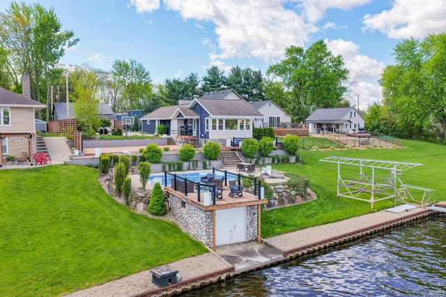 3932 E jackson Boulevard, Elkhart, IN 46516