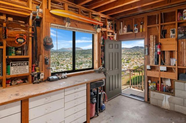 1216 Merritt Dr, El Cajon, CA 92020