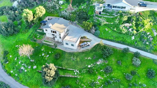 1216 Merritt Dr, El Cajon, CA 92020