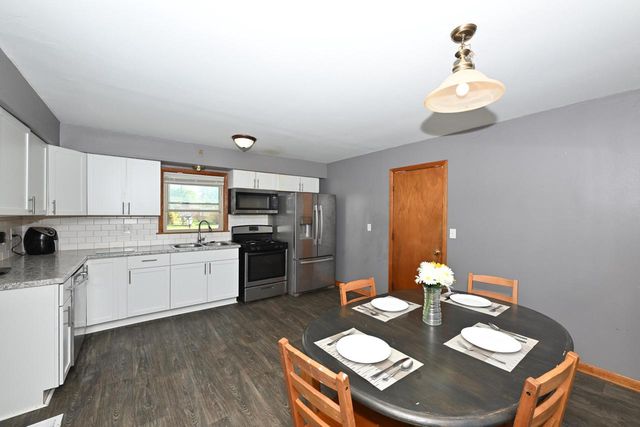 5319 Lakeside DRIVE, Greendale, WI 53129