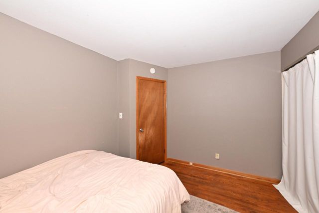5319 Lakeside DRIVE, Greendale, WI 53129