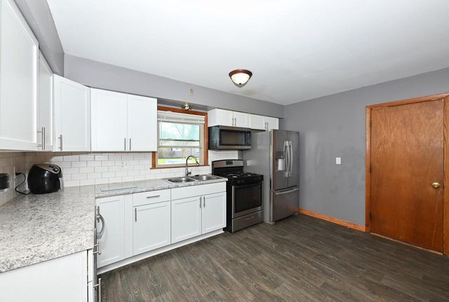5319 Lakeside DRIVE, Greendale, WI 53129