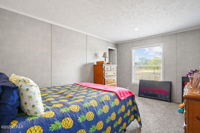 3120 Crystal Lake Drive, Chipley, FL 32428