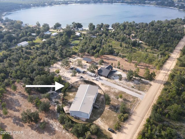 3120 Crystal Lake Drive, Chipley, FL 32428