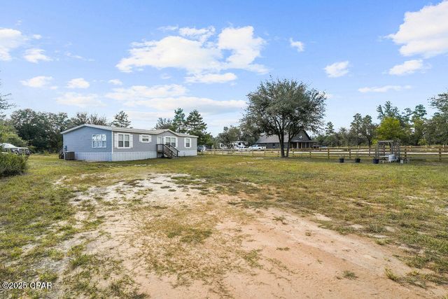 3120 Crystal Lake Drive, Chipley, FL 32428