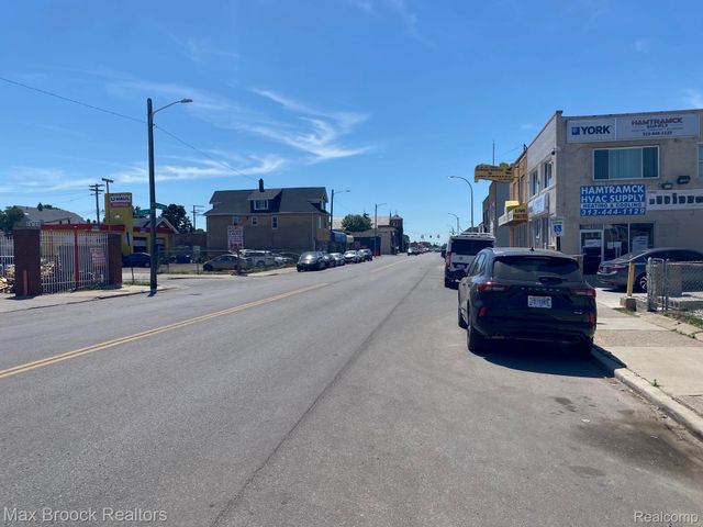 11809 Conant Street, Hamtramck, MI 48212