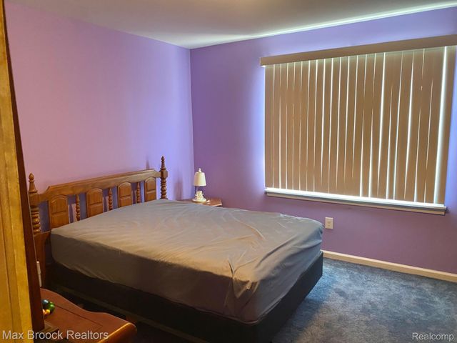 11809 Conant Street, Hamtramck, MI 48212