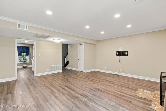 125 Dorsey Station Rd, Louisville, KY 40223