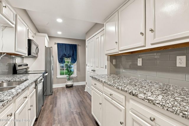 125 Dorsey Station Rd, Louisville, KY 40223
