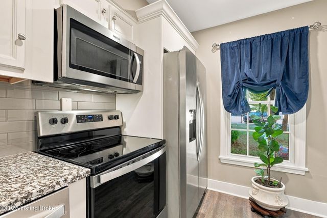 125 Dorsey Station Rd, Louisville, KY 40223