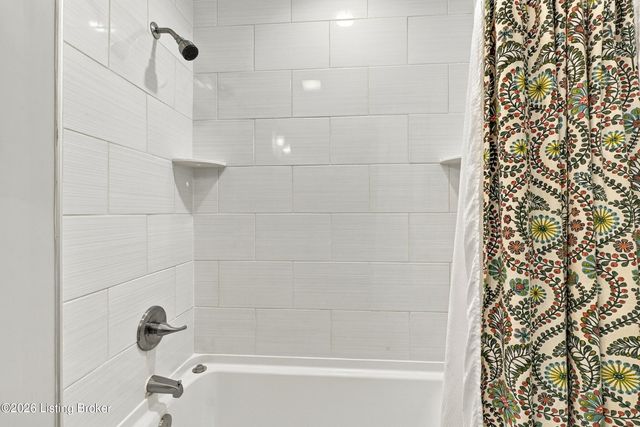125 Dorsey Station Rd, Louisville, KY 40223