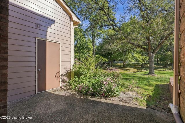 125 Dorsey Station Rd, Louisville, KY 40223