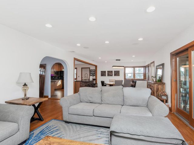 111 Alta Avenue, Yonkers, NY 10705