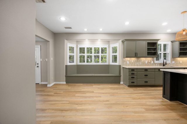 215 Caleta Circle, Richmond, TX 77406