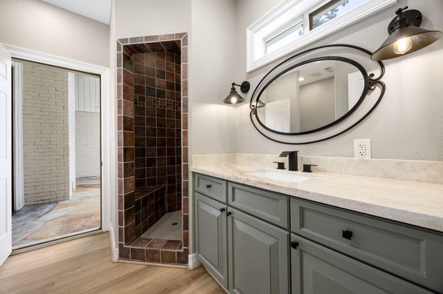 215 Caleta Circle, Richmond, TX 77406