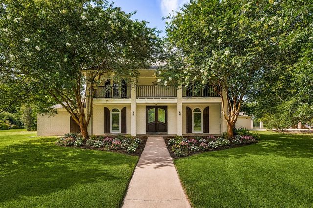 215 Caleta Circle, Richmond, TX 77406