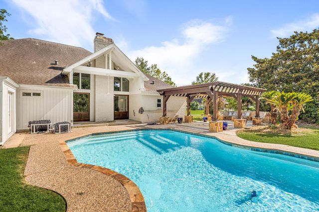215 Caleta Circle, Richmond, TX 77406