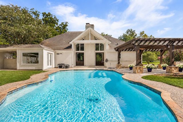 215 Caleta Circle, Richmond, TX 77406