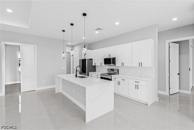 2830 NW 41st AVE, Cape Coral, FL 33993