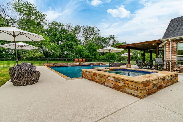 203 Augusta Court, Aledo, TX 76008