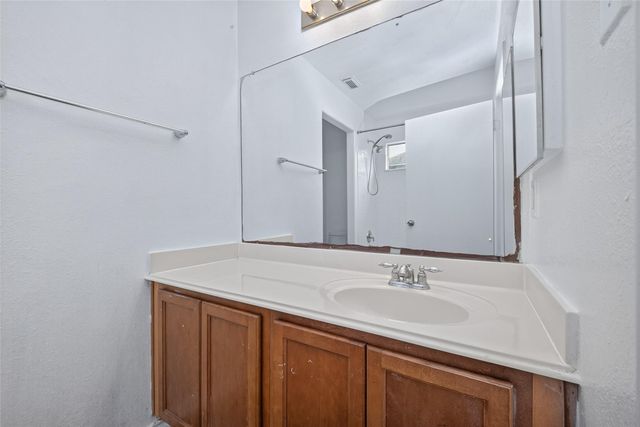 12710 Paso Del Flores Drive, Houston, TX 77045