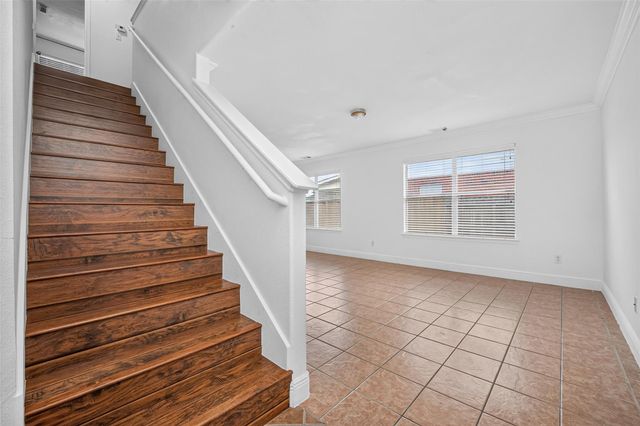 12710 Paso Del Flores Drive, Houston, TX 77045