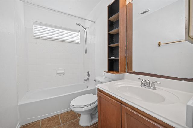 12710 Paso Del Flores Drive, Houston, TX 77045
