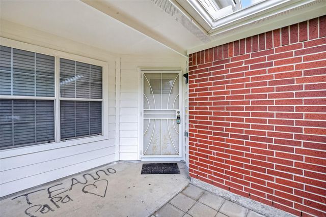 12710 Paso Del Flores Drive, Houston, TX 77045