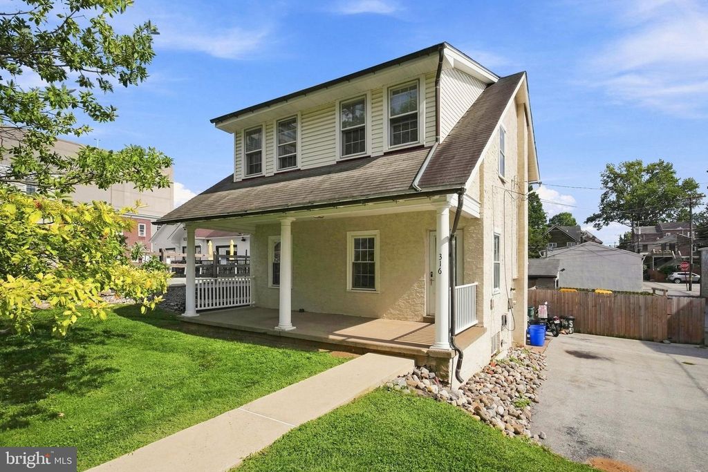 316 W MARKET ST, West Chester, PA 19382