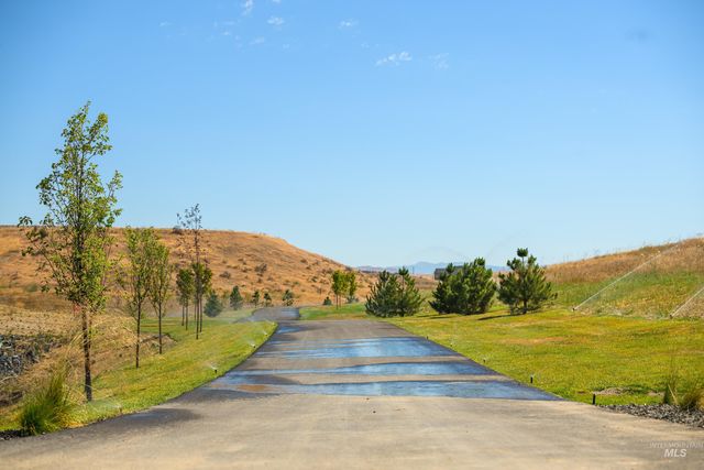 375 S Strut Way, Boise, ID 83716