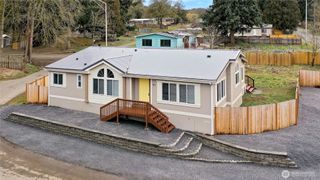 413 292nd Street E #8, Roy, WA 98520