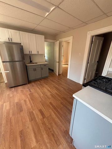 57 Ridgewood Street, Waterbury, CT 06710