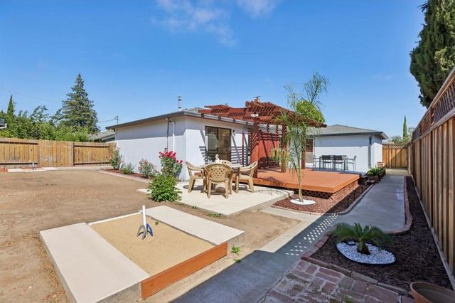 1584 Sabina Way, San Jose, CA 95118