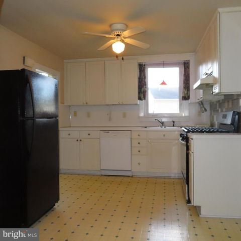 304 S COLDBROOK, Chambersburg, PA 17201