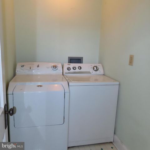 304 S COLDBROOK, Chambersburg, PA 17201