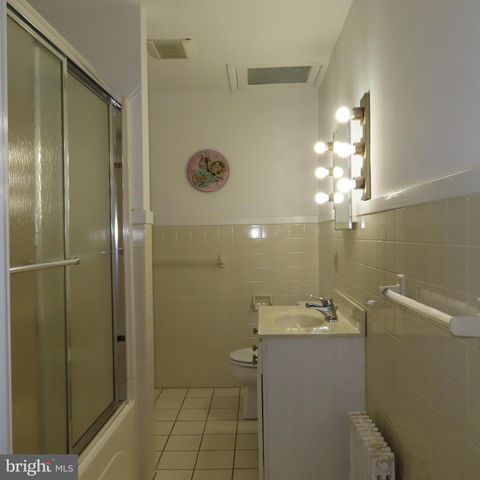 304 S COLDBROOK, Chambersburg, PA 17201