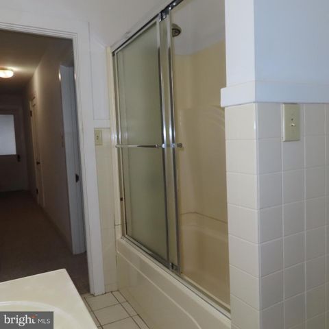 304 S COLDBROOK, Chambersburg, PA 17201